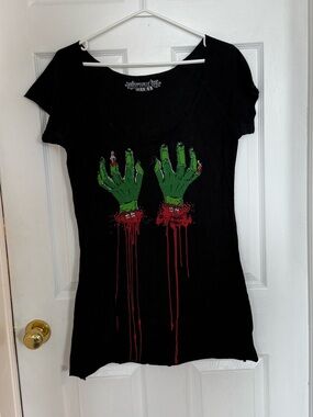 Kreepsville 666 Black Short-Sleeve Graphic Tee with Green Zombie Hands